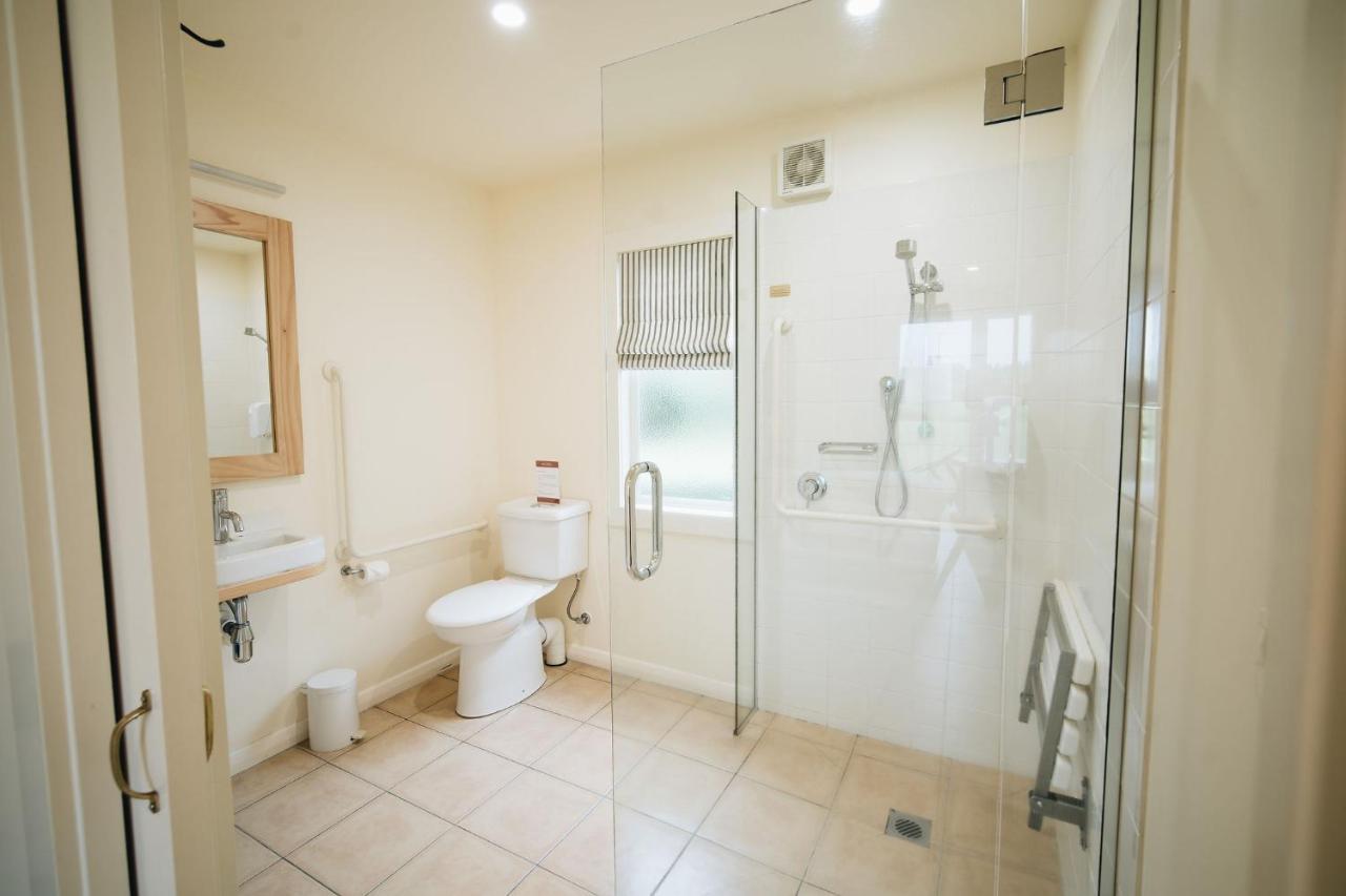 Brackenridge Country Retreat &